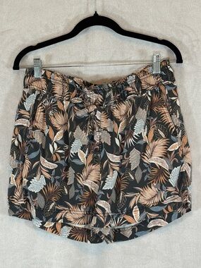 Nicole Miller New York - Black/Tan - Floral Pull-On Shorts - M